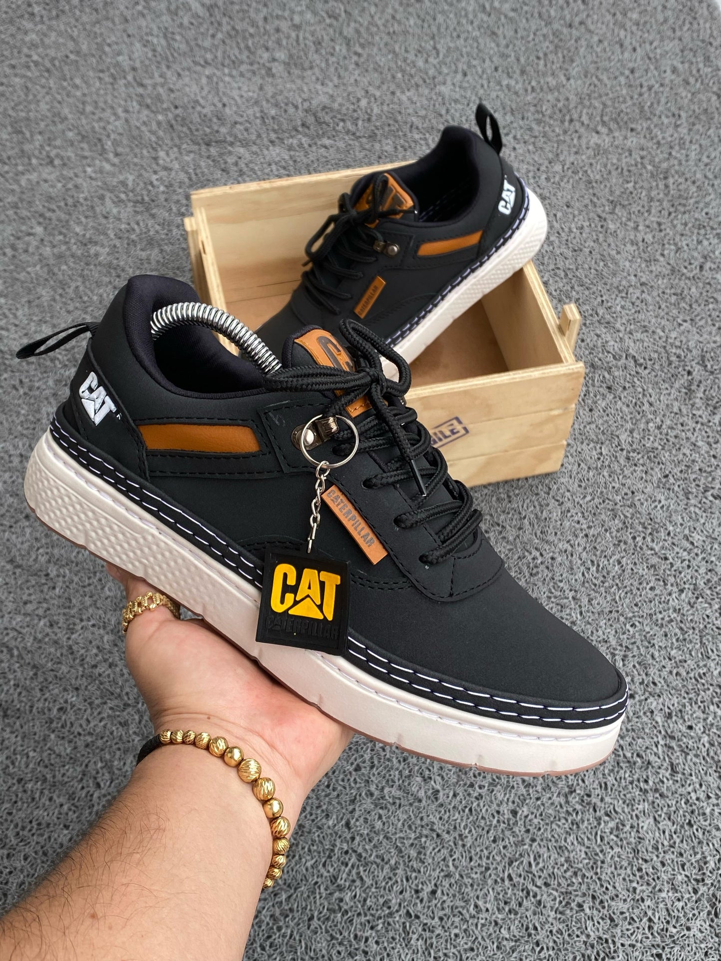 CATERPILLAR PREMIUN CASUAL CORTE BAJO