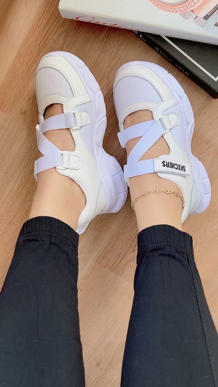 MAFALDA SKECHERS DAMA