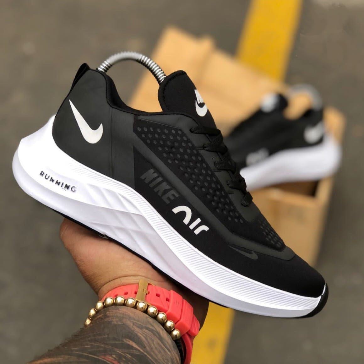 NIKE RUNNING CABALLERO RFR100