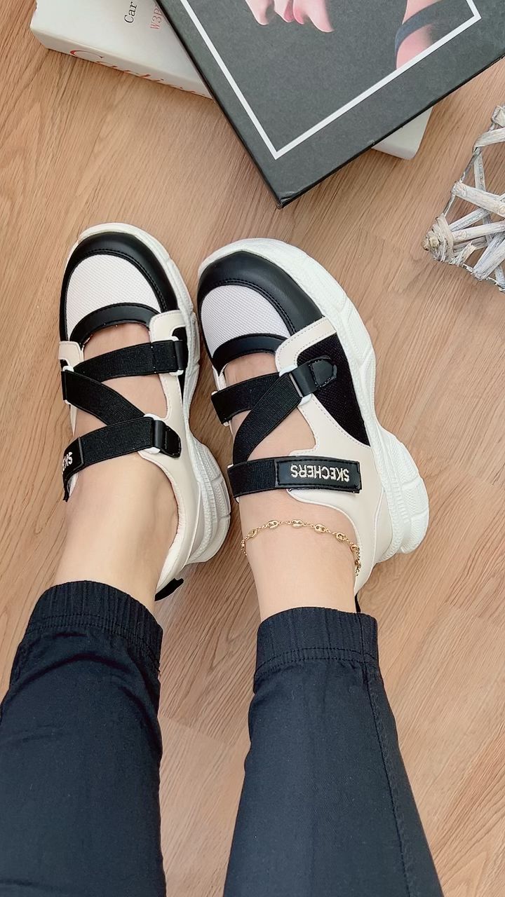 MAFALDA SKECHERS DAMA