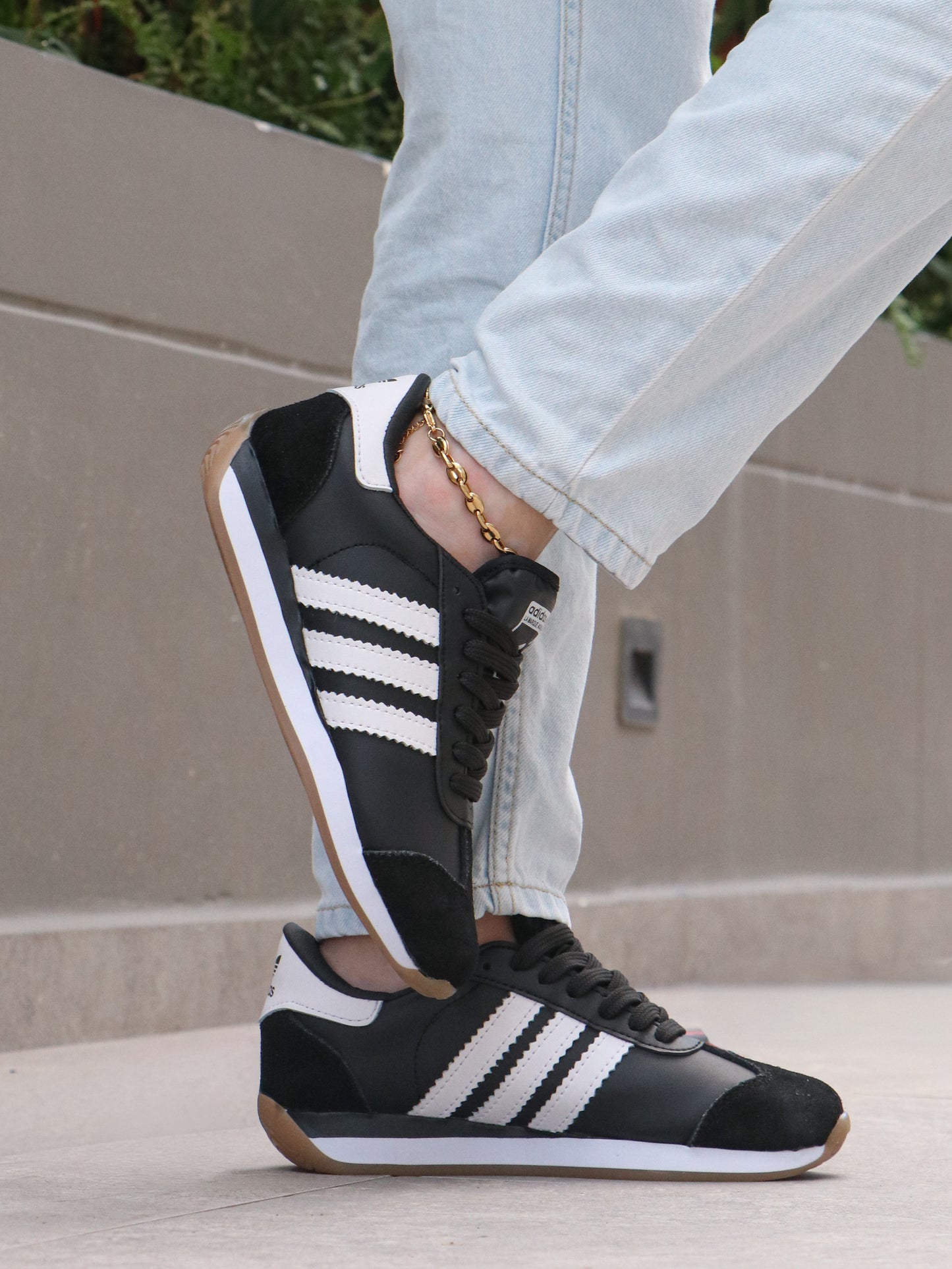 ADIDAS TENNIS COUNTRY Y30